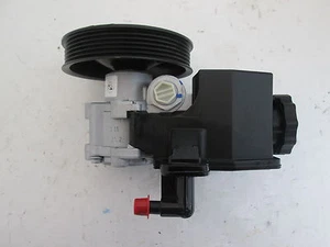 Mercedes Benz W901 Sprinter Servop., Lenkhelfp. überholt A0024662501 A0024662701 - Picture 1 of 2