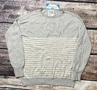 Suéter ligero de mezcla de lana y cachemir de una cucharadita para mujer gris medio a rayas Foto 1 de 4