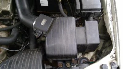 Purificador de aire 2,4 L 4 cilindros compatible con 99-03 GALANT 220211 Foto 1 de 4