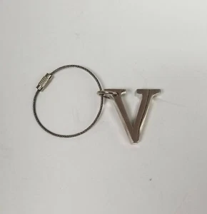 Silver Metal Letter Name Initial Twist Keychain Gift Luggage V - Picture 1 of 12