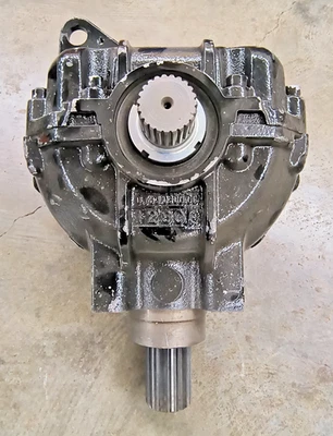 338670A1 保护壳 IH CNH 齿轮箱 Comer 9.783.000.70.AZ 组合收割机拖把头 — 第 1/4 张图片