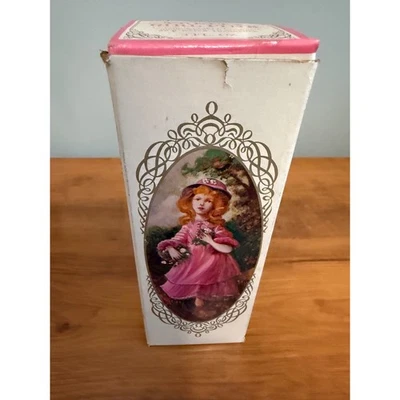 Botella Estatua Colonia Rosa Avon Pretty Girl De Colección con Caja Completa 3 fl oz Foto 1 de 4