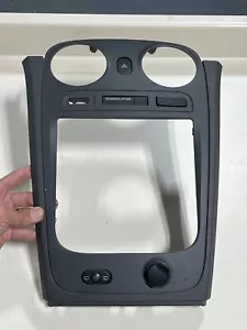 2006 2011 CHEVROLET HHR CENTER DASH RADIO TRIM GRAY FACTORY OEM - Bild 1 von 4