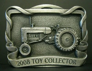 Allis Chalmers D19 Tractor Belt Buckle Ltd Ed #64  2nd Series Farm Toy Collector - Picture 1 of 3