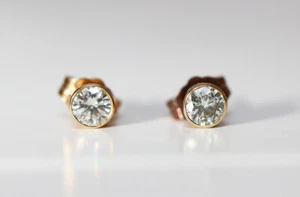 0.70ct CTW Diamond Stud Bezel Set Earrings in Solid 14k Gold Settings - Picture 1 of 4