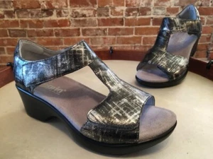 Alegria Asher Silver Leather Riki Adjustable Strap Wedge Sandals 38 8-8.5 New - Picture 1 of 4