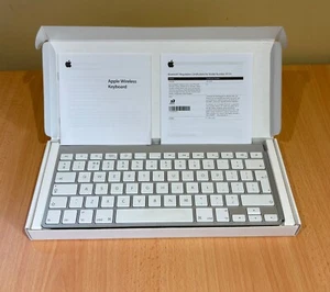 "Apple Magic Keyboard A1314 & Rechargeable Mouse A1675"   - Picture 1 of 7