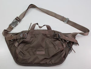 Athleta Large Excursion Waist Bag Convertible Crossbody Fanny Pack Belt Travel - Picture 1 of 23