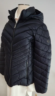 Abrigo Chaqueta Michael Kors Empacable Puffer Para Mujer S Con Capucha Azul Marino Almirante $150 Nuevo Con Etiquetas Foto 1 de 4