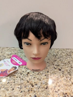 Peluca de cabello humano Vivica A Fox Hair Collection corte corto HH-Carita 1B negra Foto 1 de 4