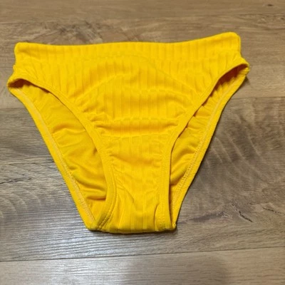 Talla Pequeña 0-2 Xhilaration Amarillo Sólido Bikini Cintura Alta Pantalones de Baño Traje de Baño Foto 1 de 4