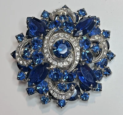 Vintage Blue & Crystal Rhinestones Brooch Unsigned Weiss or Eisenberg - Image 1 of 4