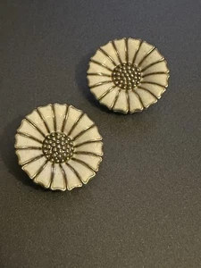 A Michelsen  Denmark 925S Sterling Silver Daisy vtg Earrings Enamel 1381 - Picture 1 of 8