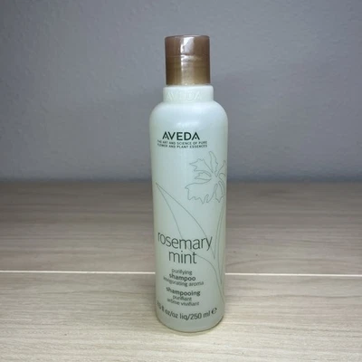 Champú Aveda Rosemary Mint 8,5 fl oz Foto 1 de 4