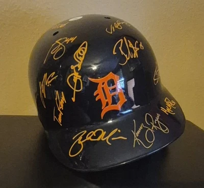 Detroit Tigers 2007 Team Signed FS Baseball  Batting Helmet Verlander Sheffield - Image 1 of 4