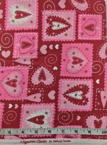 Patchwork Hearts 1.5yds Signature Classics Cotton Fabric Valentine's Sew Craft - Picture 1 of 3