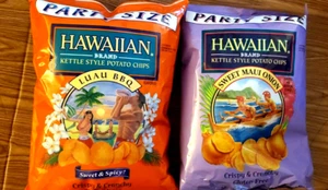 CONFEZIONE DA 4 PATATINE DOLCI ALLA CIPOLLA MAUI HAWAIANE E BOLLITORE STILE FESTA TAGLIA - Foto 1 di 8