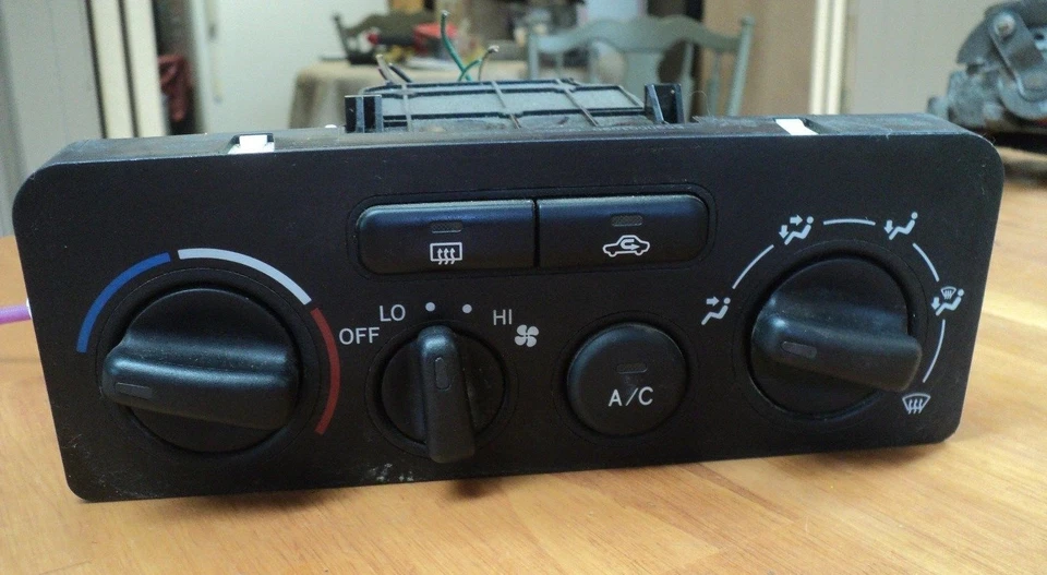 98 99 00 KIA SPORTAGE TEMPERATURE CONTROL  Foto 1 de 1