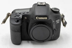 Canon EOS 7D 18MP Digital SLR Camera Body - Picture 1 of 8