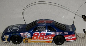 1997 Dale Jarrett 1:24 Remote Control NASCAR Car- No Controler - Picture 1 of 2