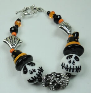  Halloween Grusel Gesicht & Hüte Lampwork & Strass Totenkopf Armband Handarbeit - Bild 1 von 2