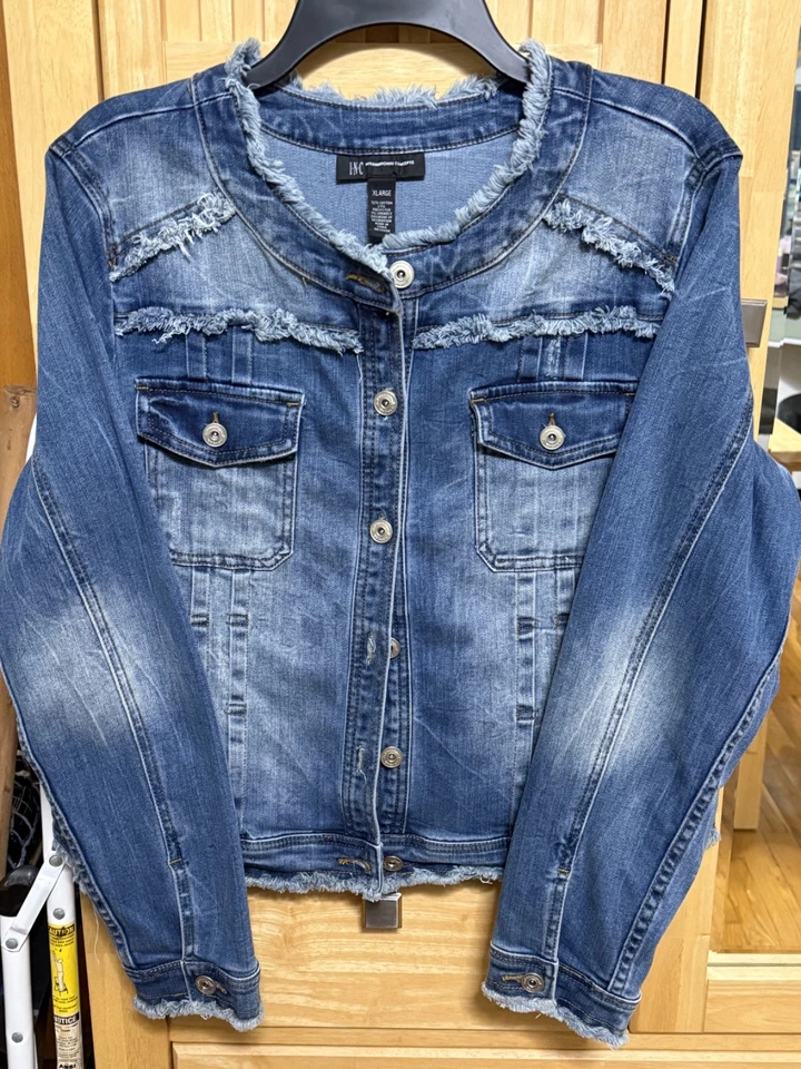 Chaqueta de Jean INC Concepts Denim Desgastada Deshilachada XL Foto 1 de 1