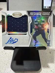 2022 Panini Certified Freshman Fabric Kenneth Walker III Patch/Auto /349 !!🏈 - Picture 1 of 9