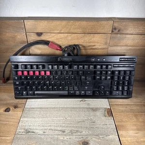 Corsair Vengeance K70 Mechanical Gaming Keyboard Black Red used - Picture 1 of 7