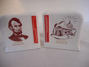 Vintage art deco white red ceramic Salt & Pepper Set Lincoln Gettysburg souvenir - Picture 1 of 8