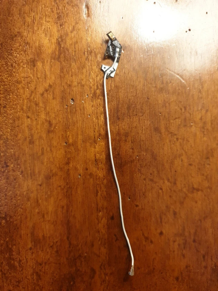 RICAMBIO ANTENNA FLAT FLEX SAMSUNG GALAXY S3 i9300 CONNETTORE WIFI ORIGINALE - Immagine 1 di 1