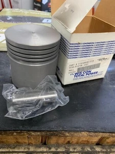 NEW OEM WISCONSIN CONTINENTAL PISTON ASSY PART# F163A04081E20 - Picture 1 of 3