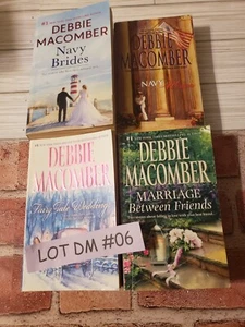 DEBBIE MACOMBER - LOT OF 4 PAPERBACK BOOKS - LOT 06  - NAVY - MARRIAGE - - Foto 1 di 2