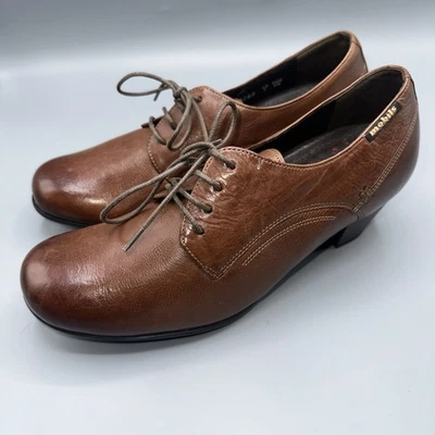 Mobils by Mephisto brown leather lace-up heeled oxford shoes Women’s 7 - Image 1 of 4