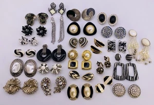 Vintage Schmuck Konvolut ALLE OHRRINGE Clip & Piercing 26 Paar MONET TRIFARI JUDY LEE - Bild 1 von 17