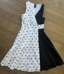 Her Universe Star Wars Black & White Symbol Kleid OHNE GÜRTEL S Empire Rebel Schwarz - Bild 1 von 4