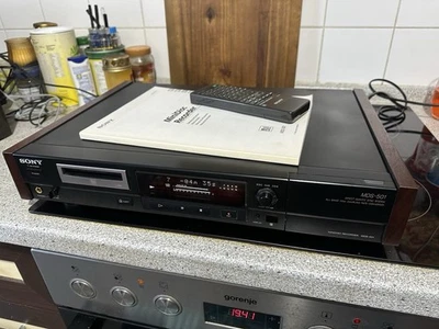 SONY  MDS-501  MiniDisc Recorder mit Fernbedienung, Anleitung und Holzseiten. - Bild 1 von 4