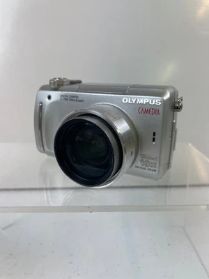 Olympus Digital Camera C-760 Ultra Zoom 3.2MP Silver Tested With Battery / Card - Image 1 of 4