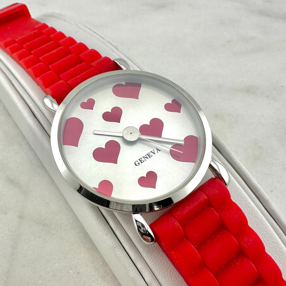 Reloj para mujer Geneva Red Heart estuche plateado correa de silicona roja 11093H batería nueva Foto 1 de 4