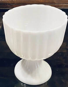 MILK GLASS FOOTED PEDESTAL RIBBED DESIGN PLANTER VASE - Picture 1 of 5