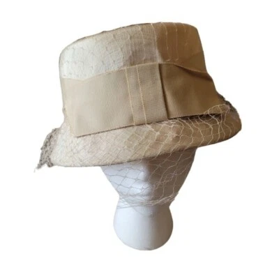 Sombrero cubo vintage de seda cruda para damas en champán bolero boda té estilo años 50 Foto 1 de 4