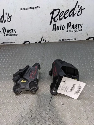 2021 - 2024 GMC SAVANA 3500 ENGINE 6.6L LEFT RIGHT FRAME MOUNT BRACKET OE1178794 - Image 1 of 4