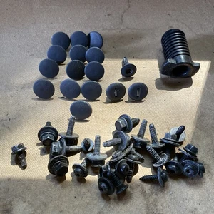 Assorted Lot Volvo 940 Grey Interior Trim Fasteners Hardware - Picture 1 of 5