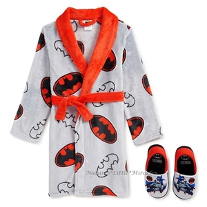 Batman Robe Boys Size 10-12 Pajamas Cover Up Slippers Shoes Set DC Comics LARGE - Picture 1 of 3