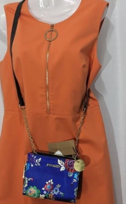 Nuevo Bolso Bandolera Pequeño Azul STEVE MADDEN con Diseño Floral. Foto 1 de 4