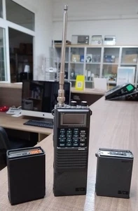 ICOM IC-A20 RICETRASMETTITORE AEREONAUTICO VHF AM CON 2 PACCHI BATTERIA VUOTI - Photo 1/1