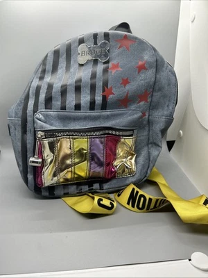 Mochila metálica Hot Topic DC Comics Harley Quinn Birds of Prey Bruce Bone  Foto 1 de 4