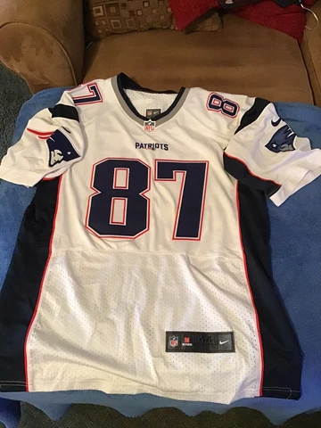 Rob Gronkowski On- Field Nike  Jersey Size 44 Cover