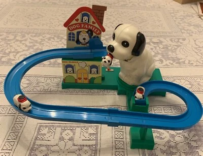 Cachorro Go-Around De Colección Toplay Japón Completo Madre Perro Familia Funciona con Batería Foto 1 de 4