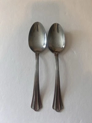 Cubiertos de acero inoxidable ONEIDA Deluxe Rushmore 2 cucharas de cena ovaladas lugar 7,75"" Foto 1 de 4