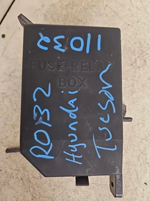 05-09 Bloque de conexión de circuito de caja de fusibles de motor/motor HYUNDAI TUCSON (Eng Cmp) OEM Foto 1 de 4